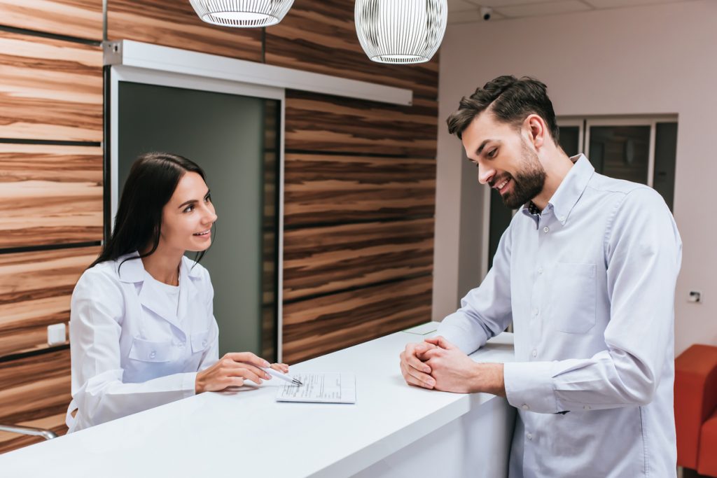 dicas de recepção de clínica médica