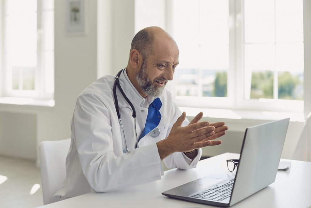 médico na telemedicina