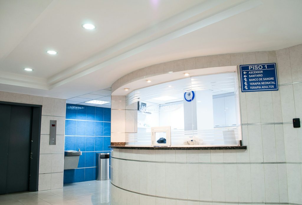 sala de espera clínica médica