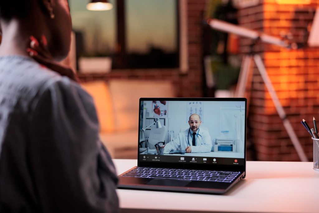 teleconsulta para atender empresas